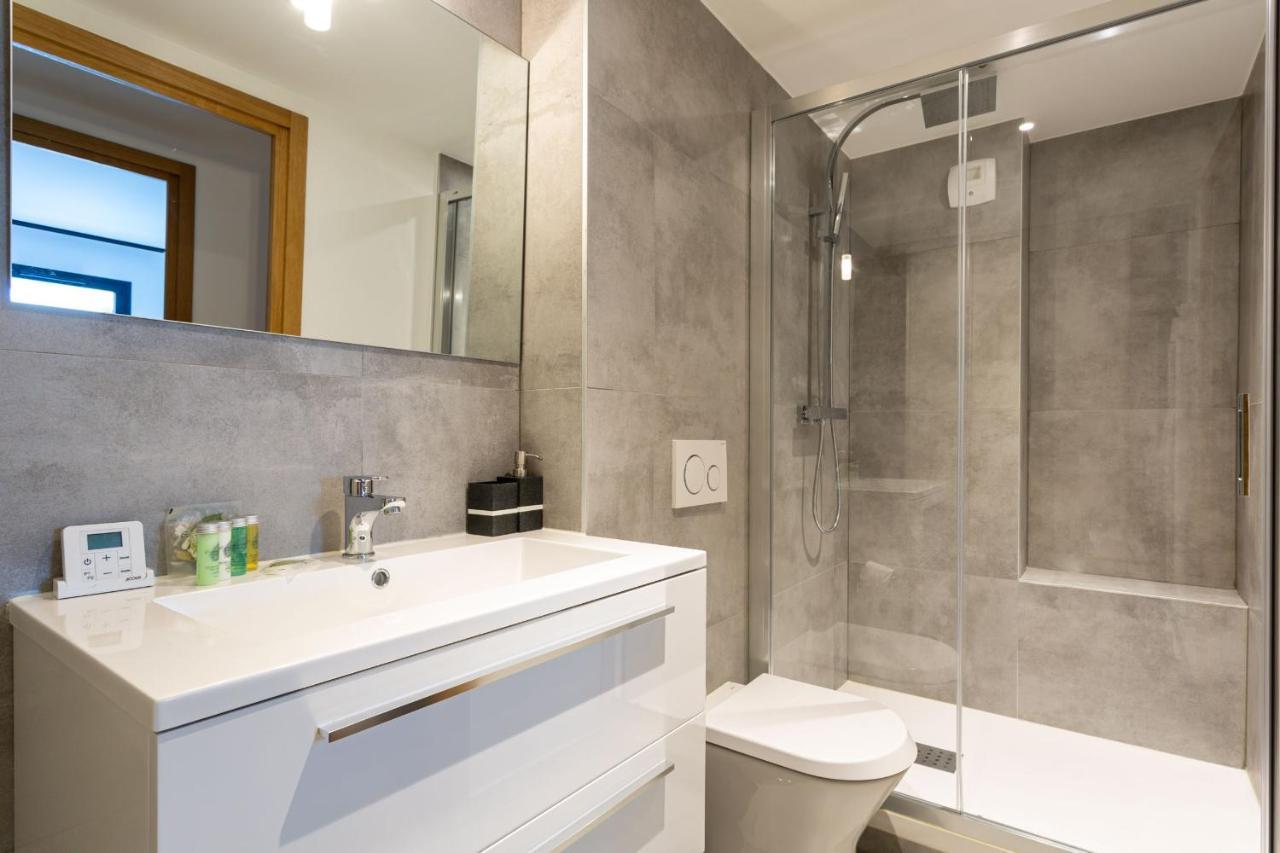 La Cordee 612 Apartment- Year *