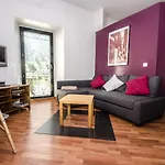 Bel Appartement Central A Chamonix Avec Balcon Et Wifi - Fr-1-343-165