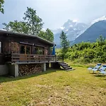 Rustic Chalet With Garden In Chamonix