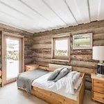 Spectacular Chalet With 5 Ensuite Bedrooms And Sauna