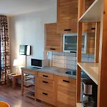 Studio Renove A Chamonix Avec Balcon, Animaux Acceptes, Parking - Fr-1-517-54