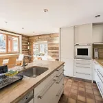 Spectacular Chalet With 5 Ensuite Bedrooms And Sauna