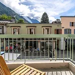 Bois Des Fees - Newly Renovated Central Chamonix Apartment