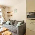 Bois Des Fees - Newly Renovated Central Chamonix Apartment