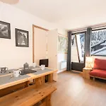 Appartement 4 Pers. A Chamonix Sud, Balcon Et Parking - Fr-1-343-251