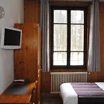 Hotel des Lacs