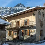 Apartment Facing Mont Blanc