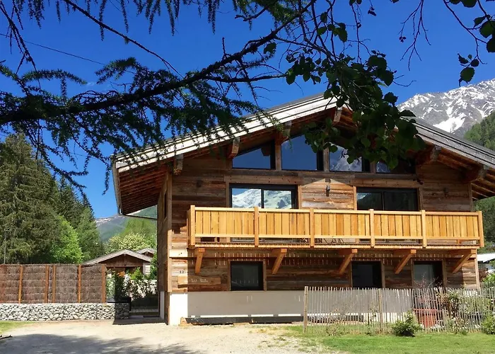 Chalet le petit Nicolas, jacuzzi, vue Mont Blanc