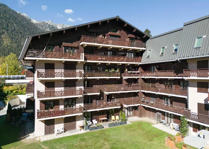 Appartement Avec Terrasse A Chamonix, Parking Et Wifi - Fr-1-343-230