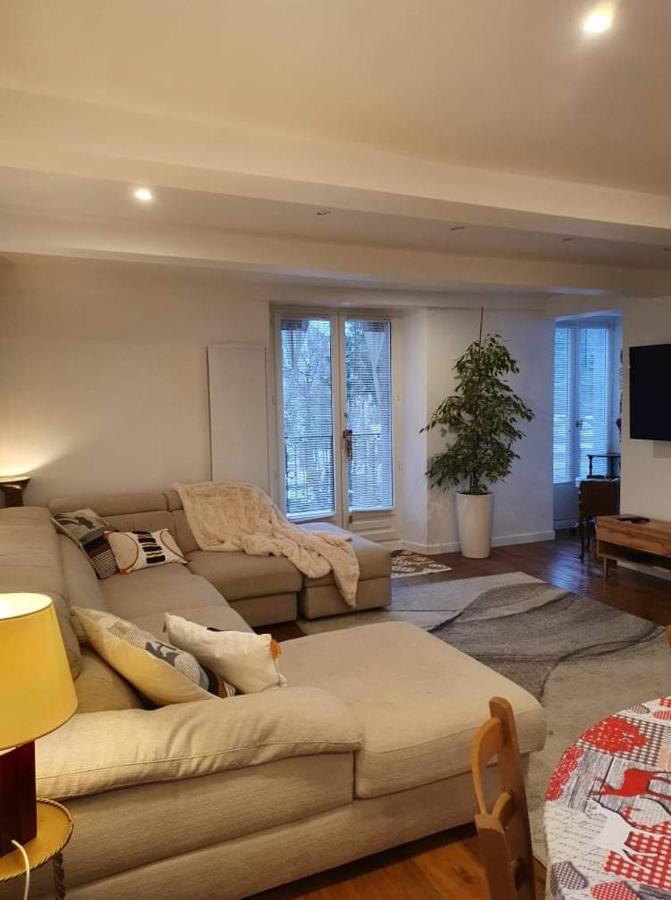 Hyper Centre . Terrasse Vue Mont Blanc . Parking Apartment *