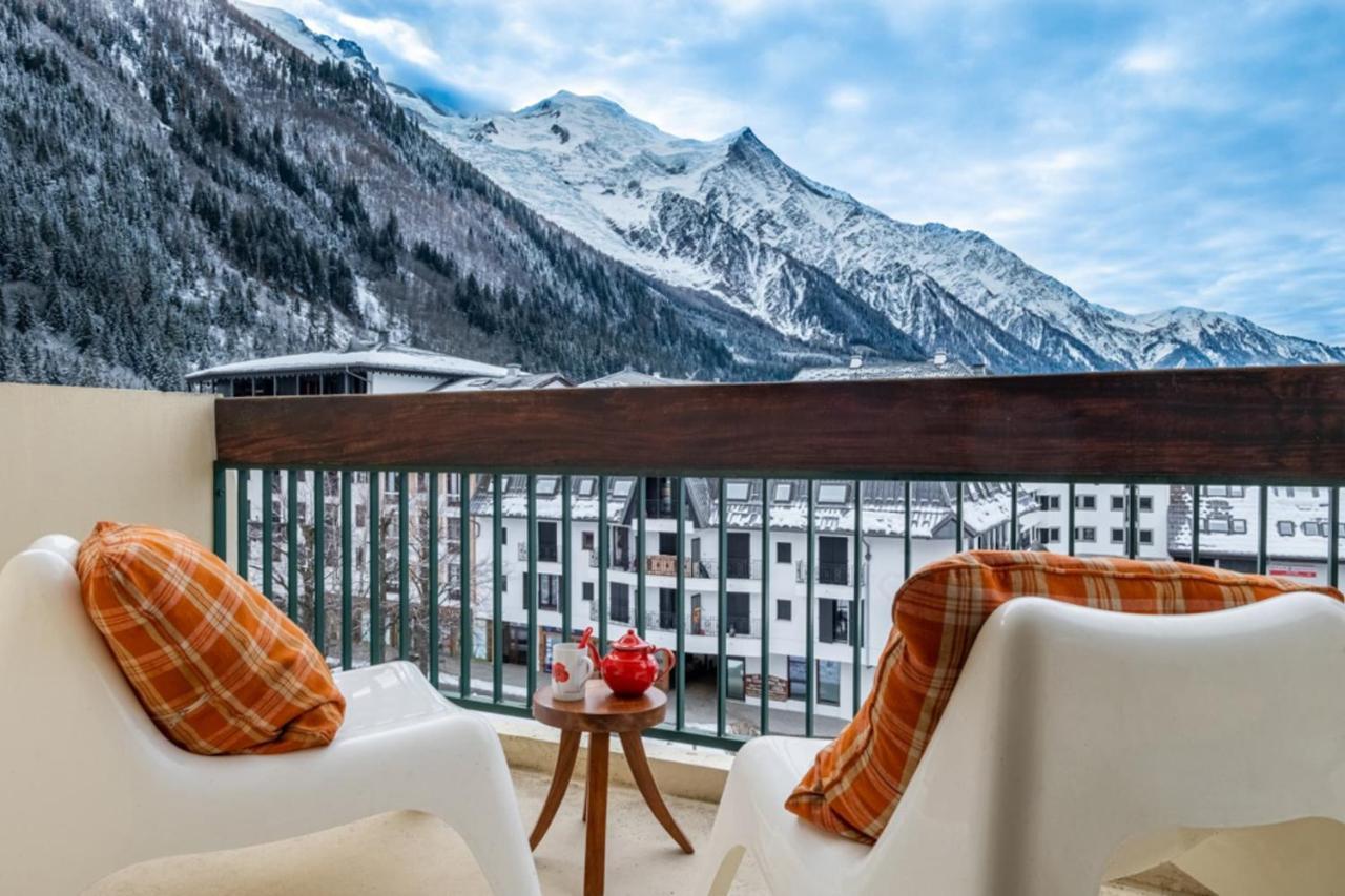 Apartment With Balcony And Mountain View *