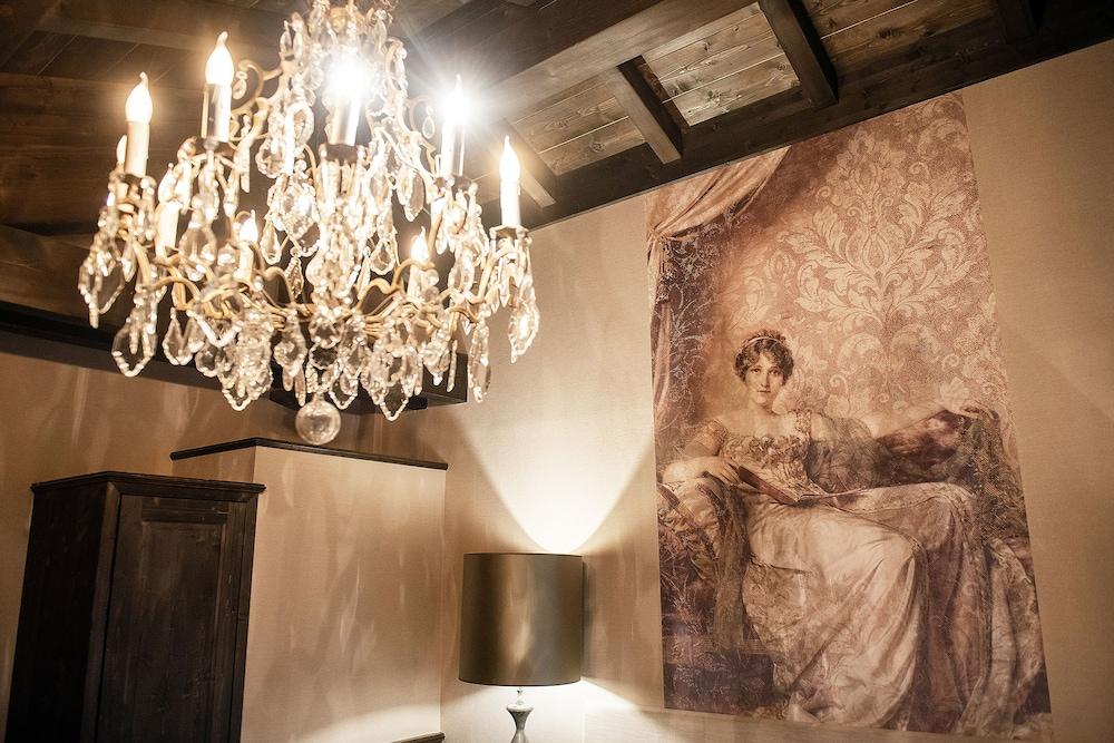 Le Castel Hotel 3*