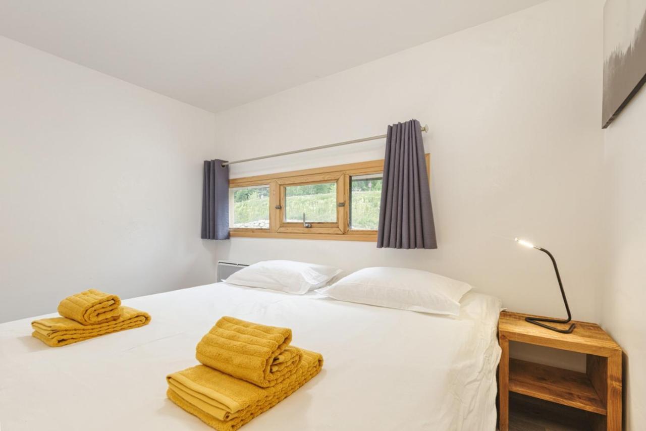 Apartment Grand Roc C - Modern 2br Close To Grand Montets Lift - By Cozee Chamonix