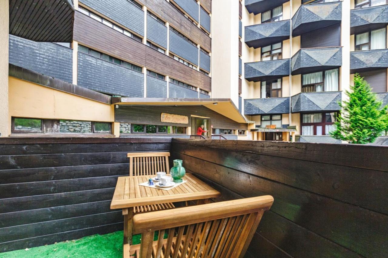Apartment Grand Roc C - Modern 2br Close To Grand Montets Lift - By Cozee Chamonix