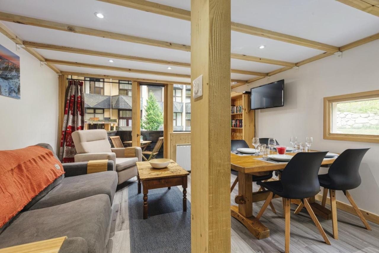 Apartment Grand Roc C - Modern 2br Close To Grand Montets Lift - By Cozee *