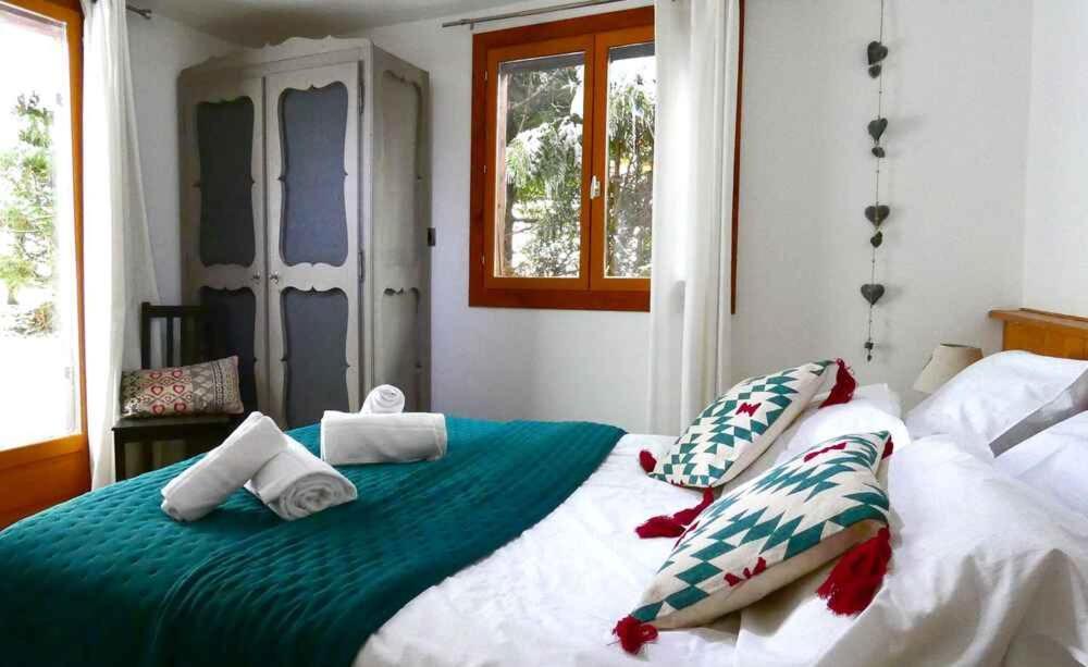 Falcon With Hot Tub - In A Great Location! Chalet