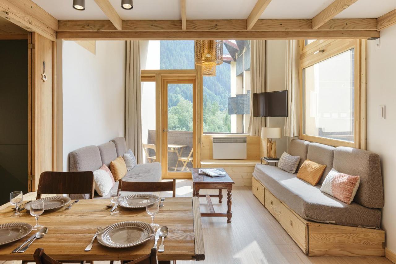 Apartment Grand Roc - Campanules 205 - Happy Chamonix