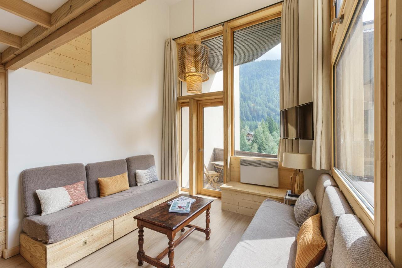 Grand Roc - Campanules 205 - Happy * Chamonix