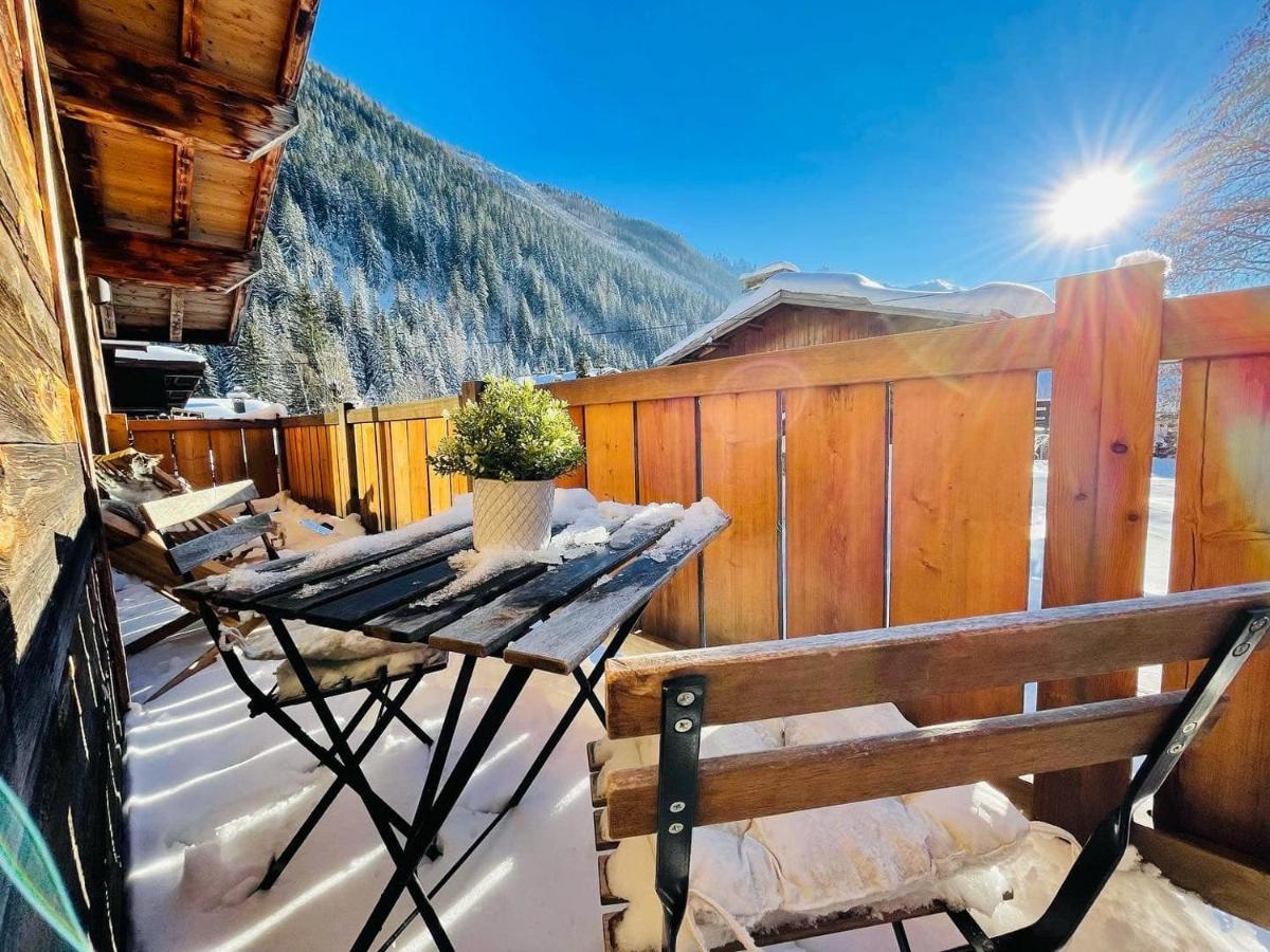 Chalet Le Petit Nicolas, Jacuzzi, Vue Mont Blanc Chamonix