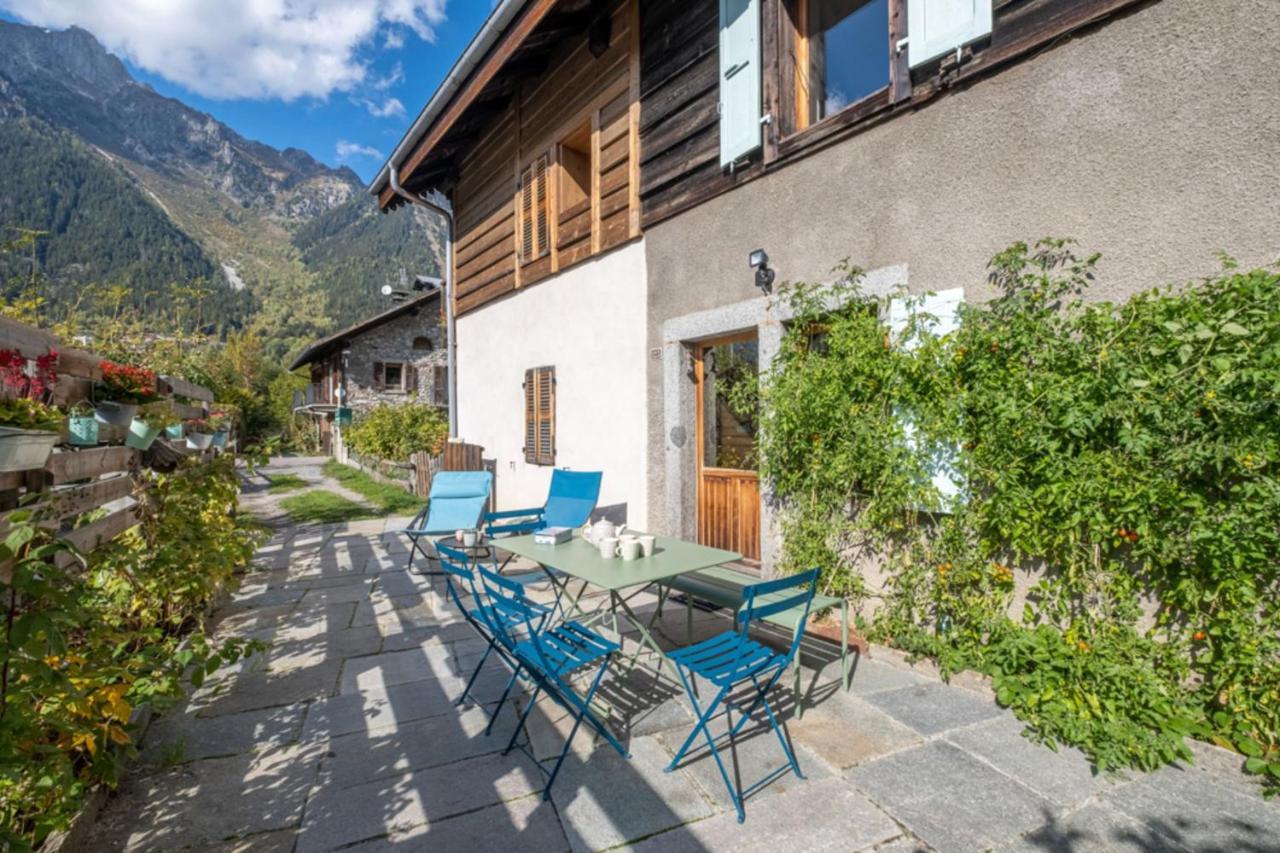Holiday home Loft-chalet With Exterior And View In *