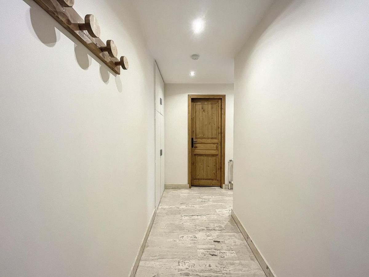 Apartment Chamonix: Appt 2p, 4 Pers, Terrasse, Parking, Proche Centre Et Telecabine - Fr-1-507-26