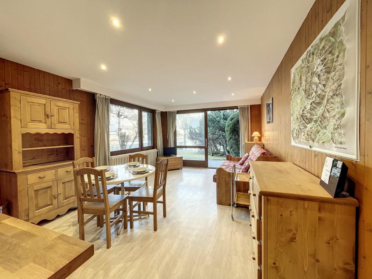 Apartment Chamonix: Appt 2p, 4 Pers, Terrasse, Parking, Proche Centre Et Telecabine - Fr-1-507-26