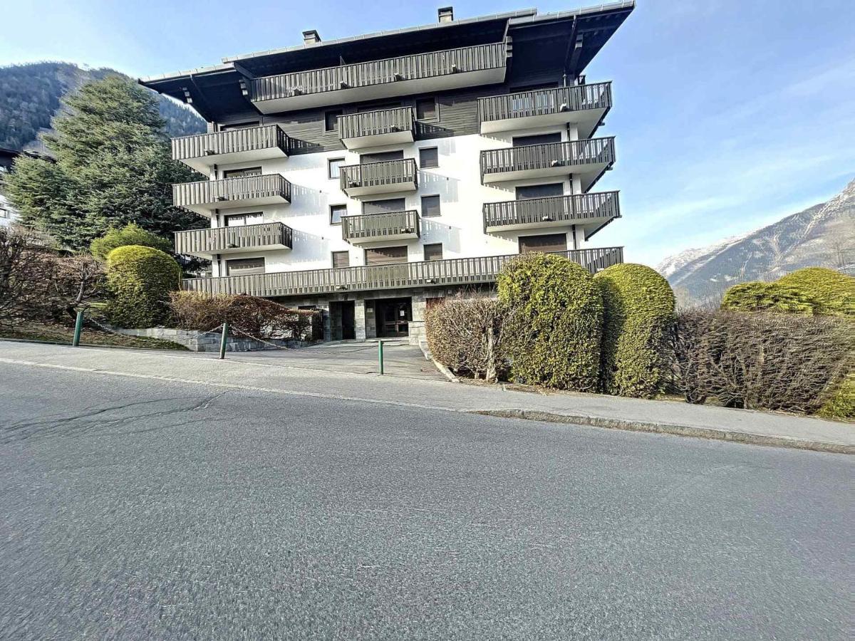 Chamonix: Appt 2p, 4 Pers, Terrasse, Parking, Proche Centre Et Telecabine - Fr-1-507-26 * Chamonix