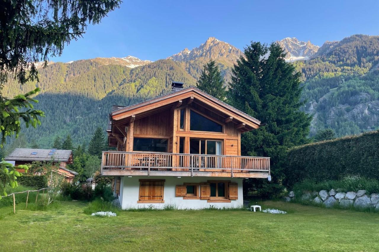 Mitoyen Pour 8 Avec Balcon Et Jardin Chalet *