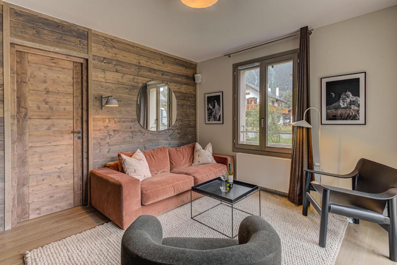 White Pearl A05 Modern Alpes Travel Sleeps 4 To 6 Apartment