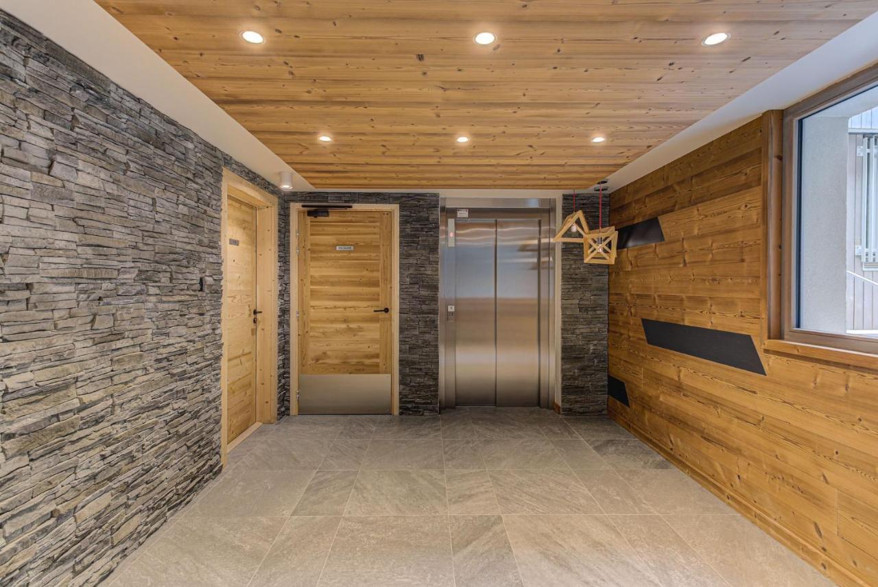 Apartment White Pearl A05 Modern Alpes Travel Sleeps 4 To 6 Chamonix