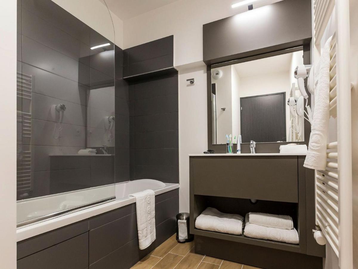Furnished In An Attractive Town Apartment