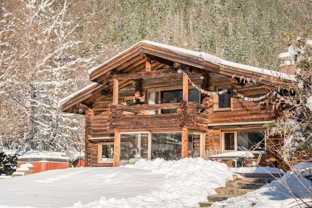 Spectacular Chalet With 5 Ensuite Bedrooms And Sauna