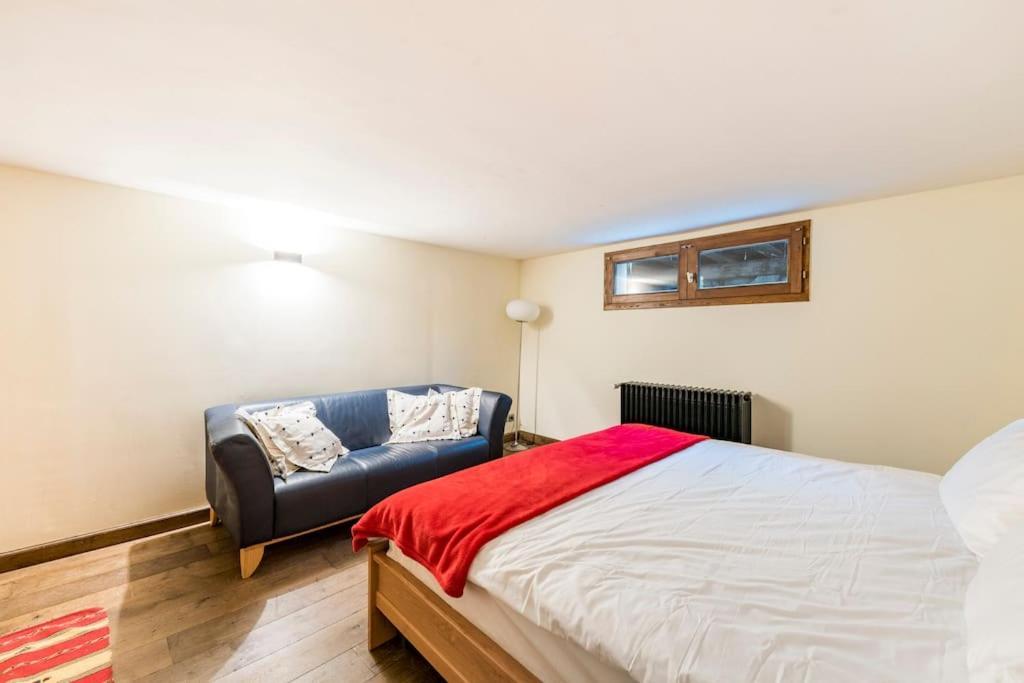 Spectacular Chalet With 5 Ensuite Bedrooms And Sauna Chalet *