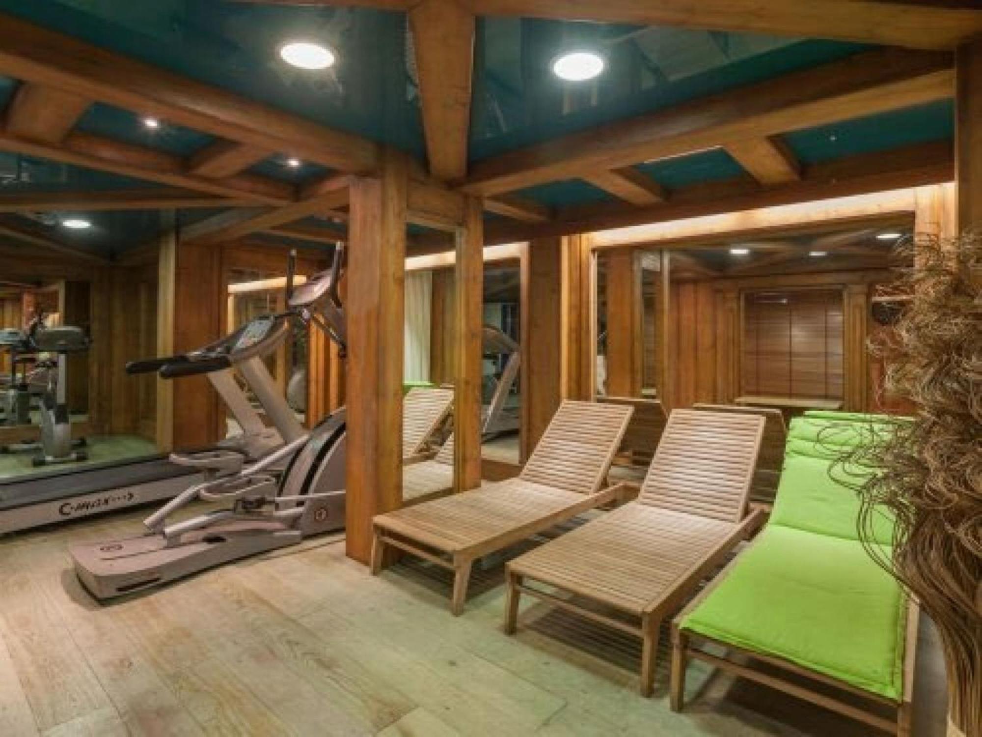 Le Petit Paradis - Indoor Pool And Sauna Apartment