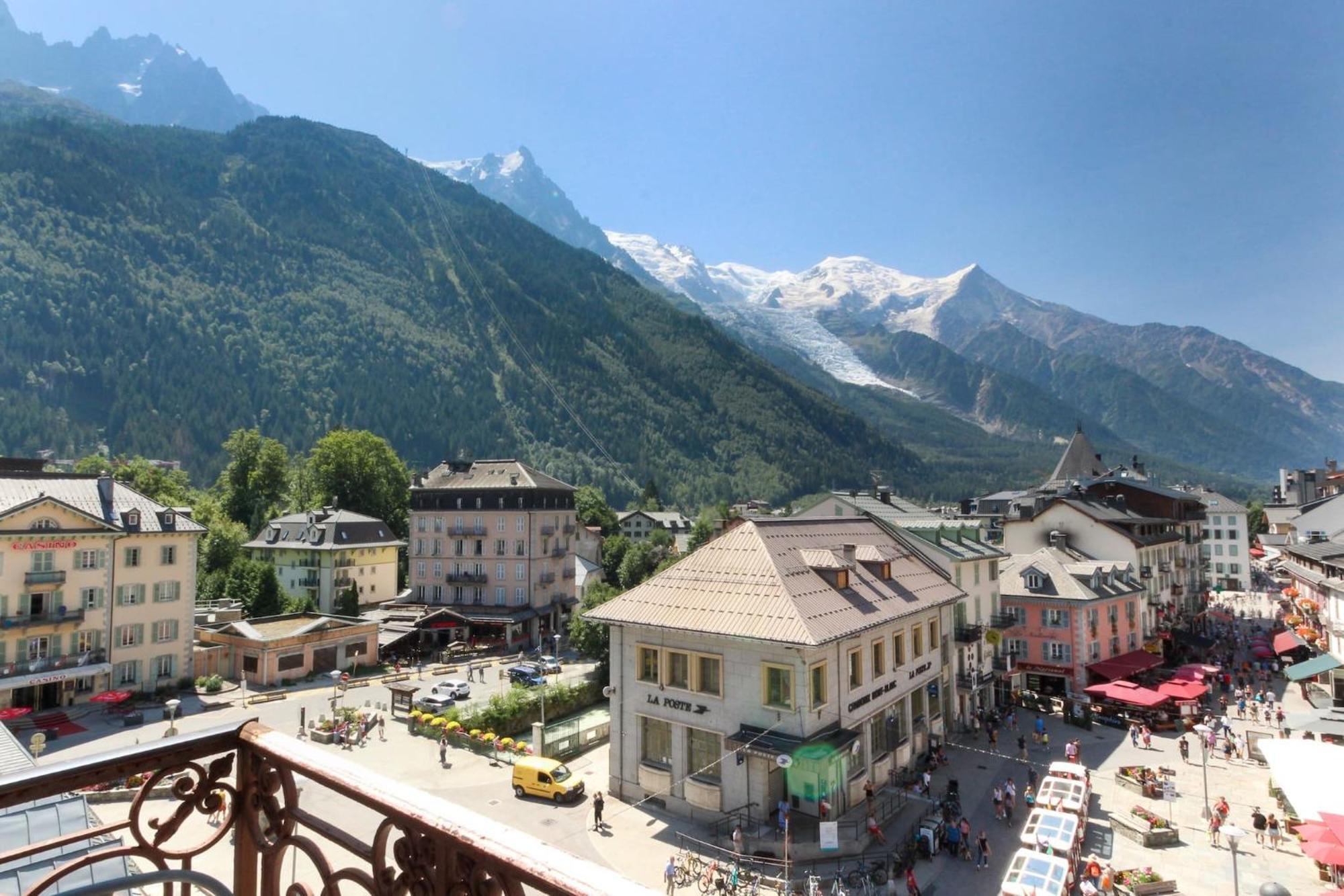 Nook 42 - The Loft - 2br W/ Balcony Views * Chamonix