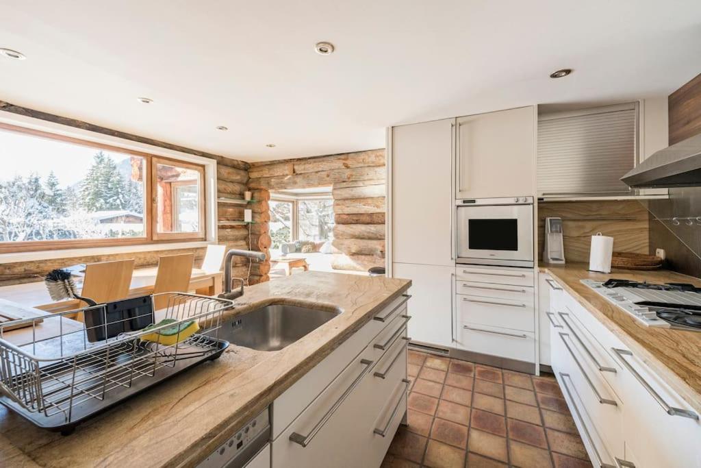 Spectacular Chalet With 5 Ensuite Bedrooms And Sauna Chamonix