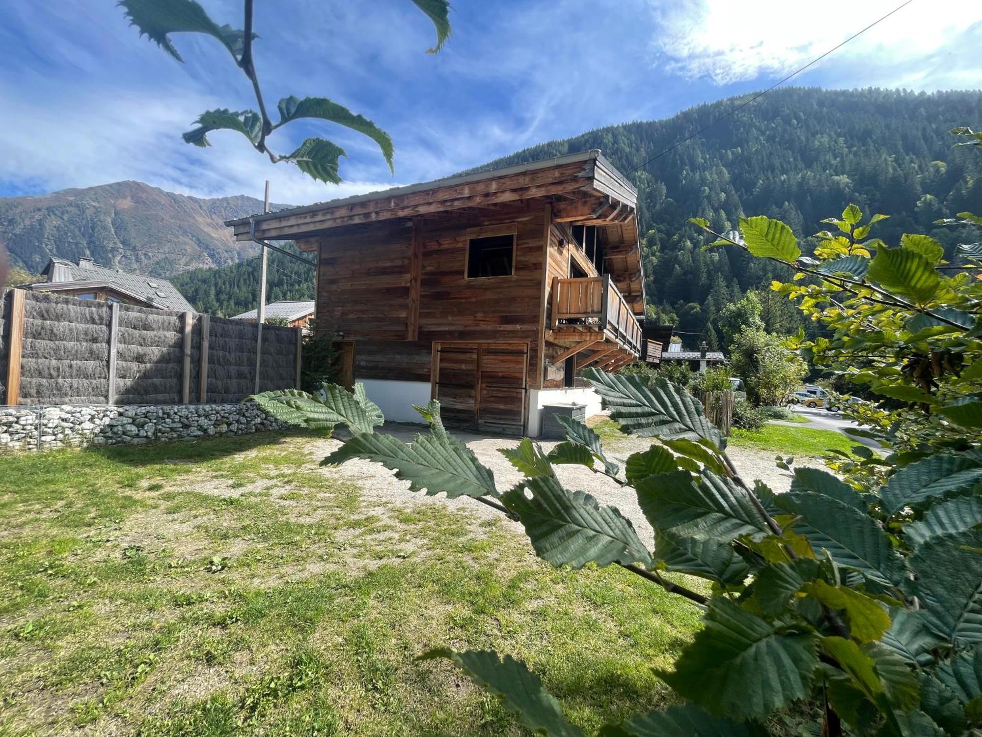 Le Petit Nicolas, Jacuzzi, Vue Mont Blanc Chalet *