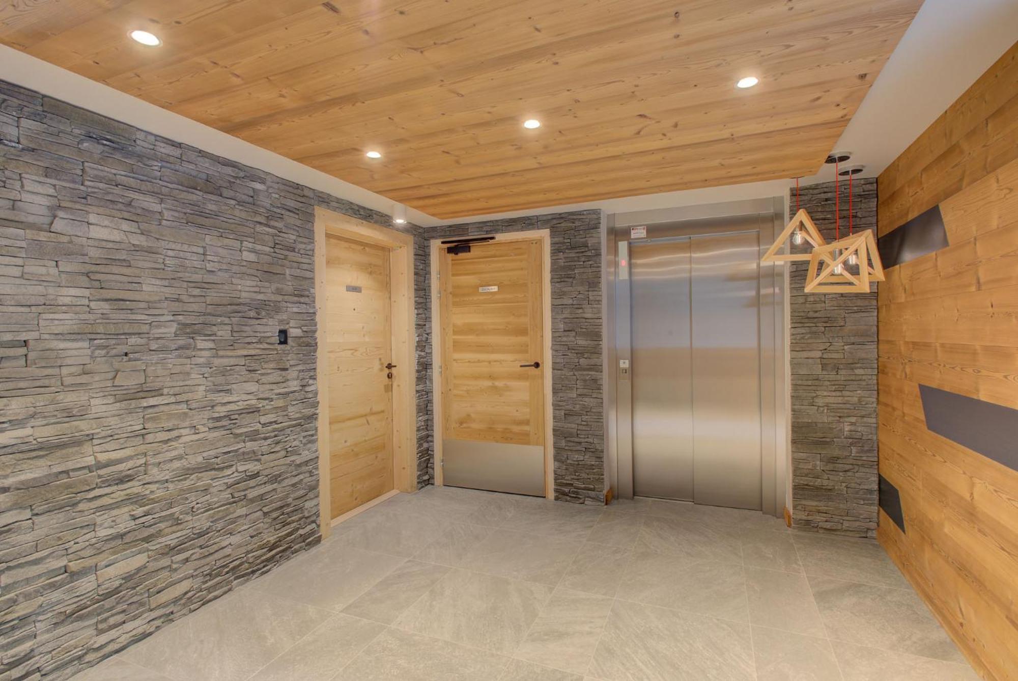 White Pearl A05 Modern Alpes Travel Sleeps 4 To 6 * Chamonix