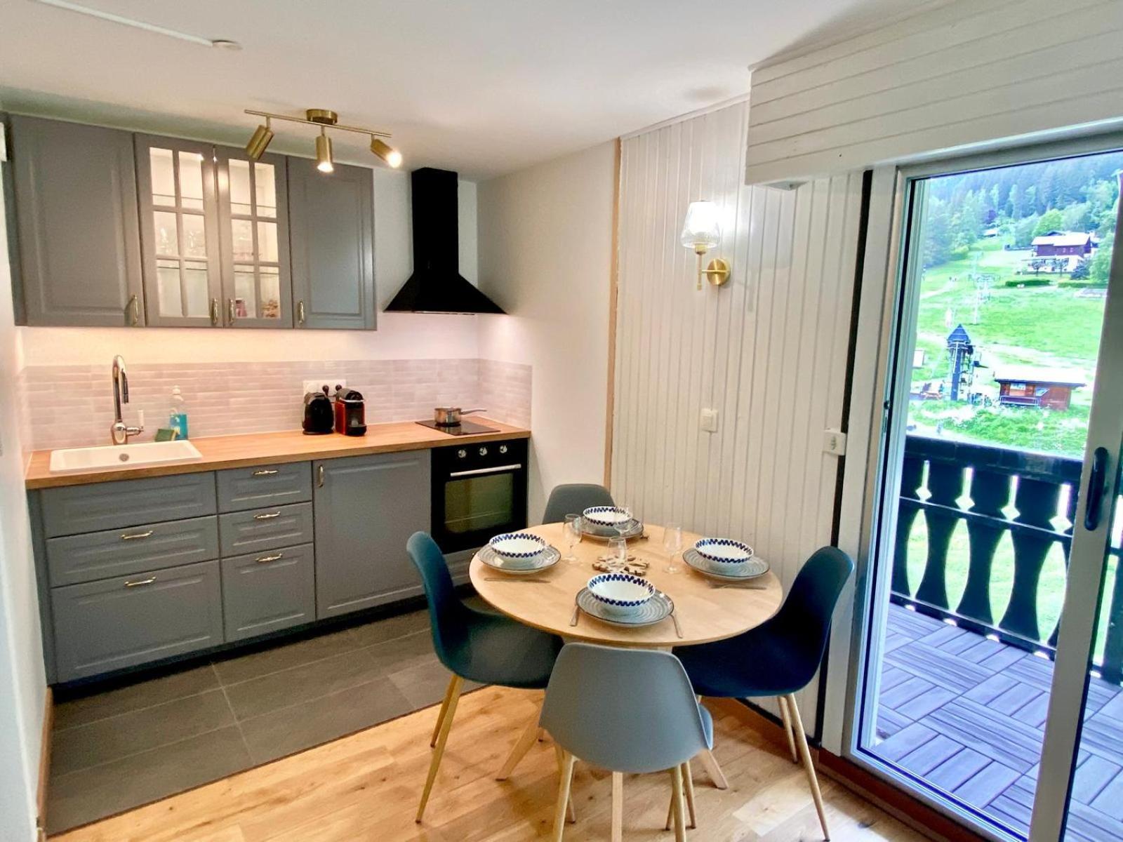 Apartment Pied Des Pistes/hyper Centre/balcon/parking *