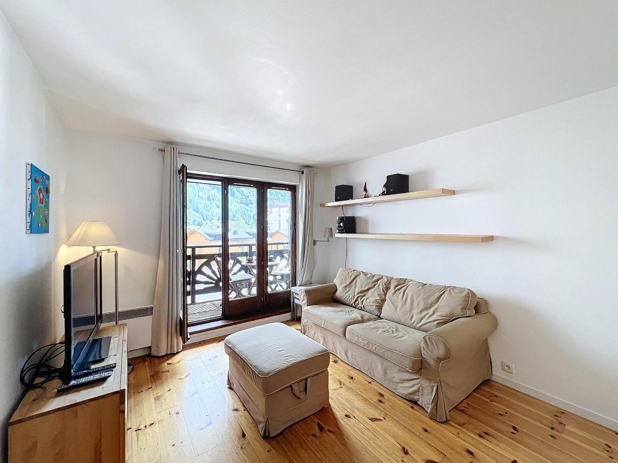 Apartment Centre, 4 Pers, 2 Ch. Avec Balcon, Parking, Proche Telepherique Et Remontees - Fr-1-507-24