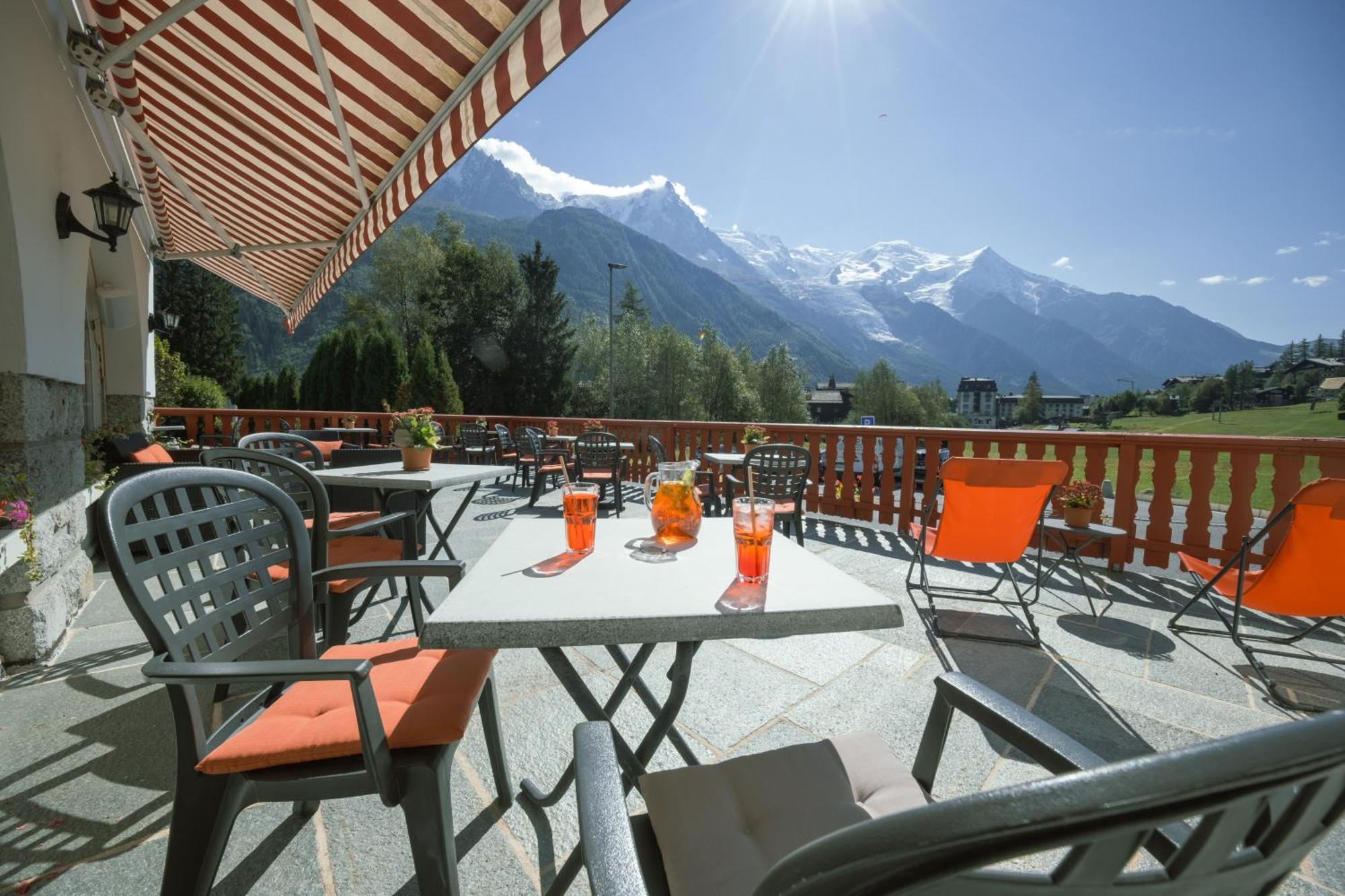 La Sapiniere Hotel