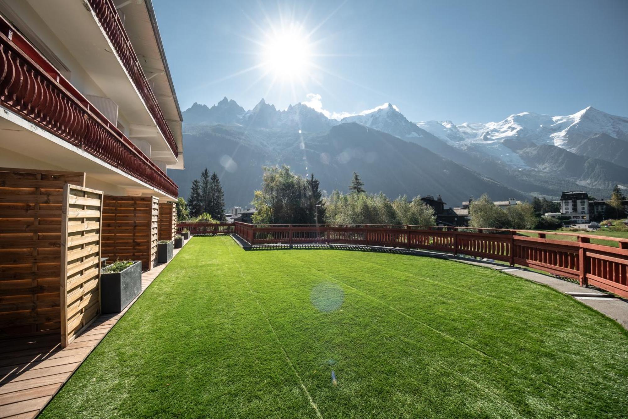 La Sapiniere Hotel 3*