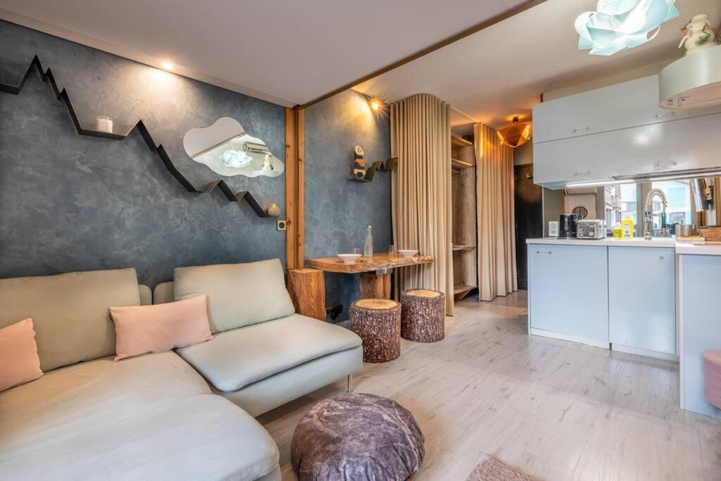 Apartment Lognan- New In The Center - By Cozee
