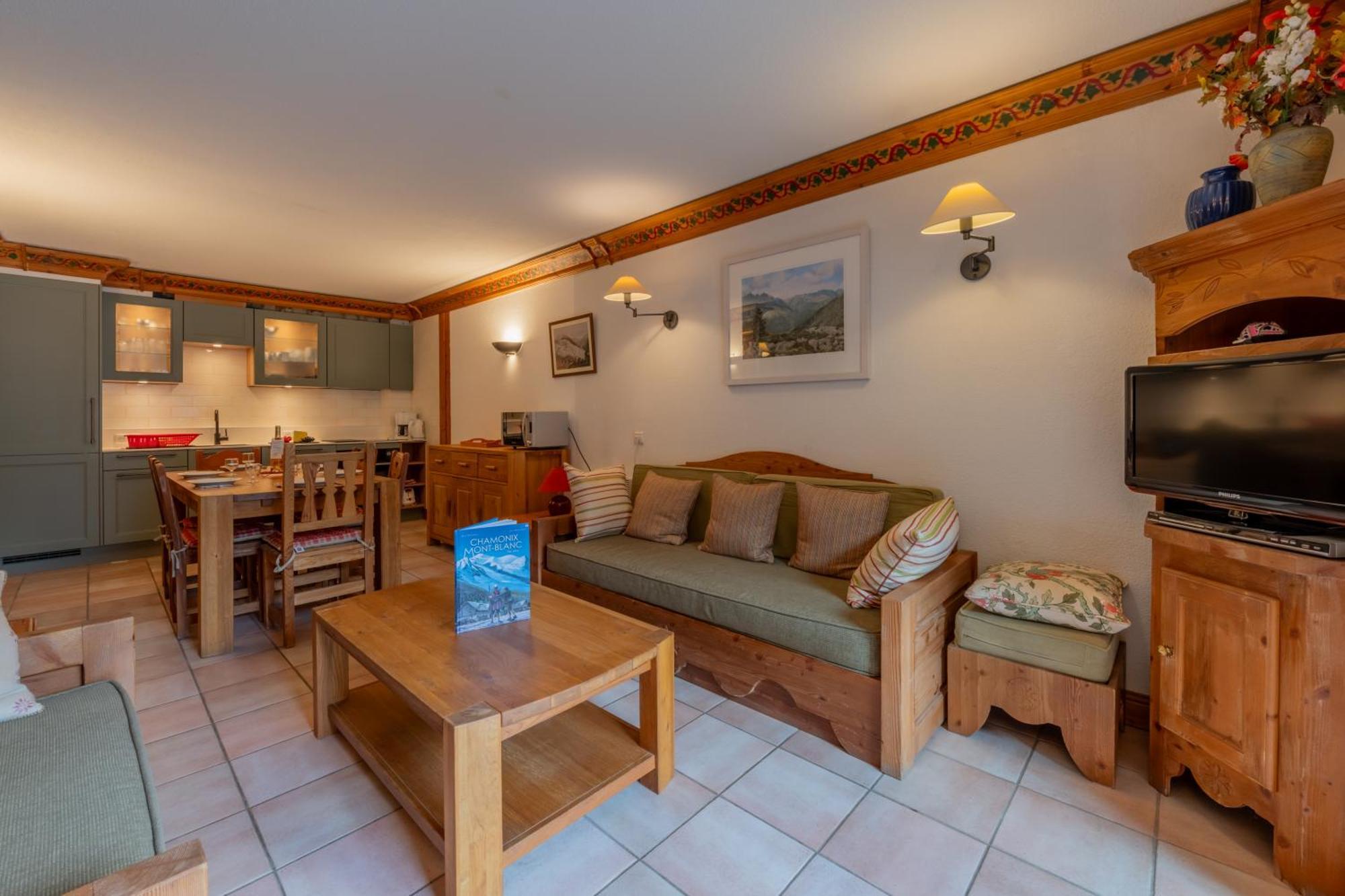 Apartment Le Cristal - Mont Blanc 8 - Happy