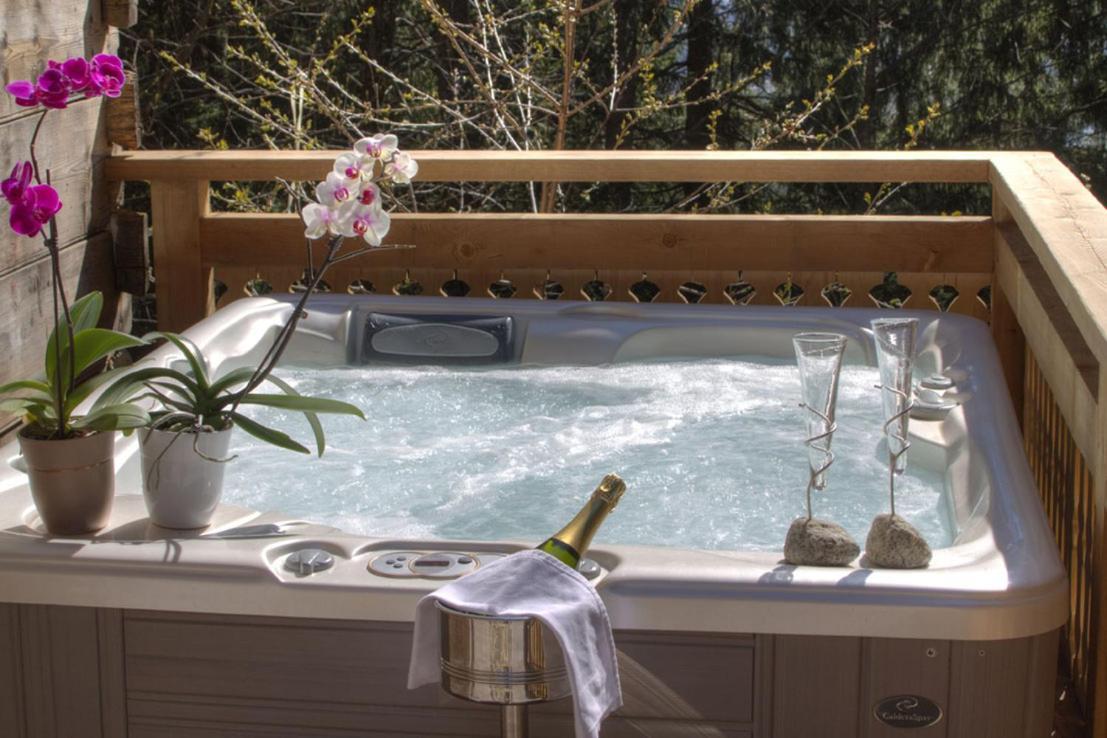 Les De Philippe Avec Jacuzzis Privatifs Hotel