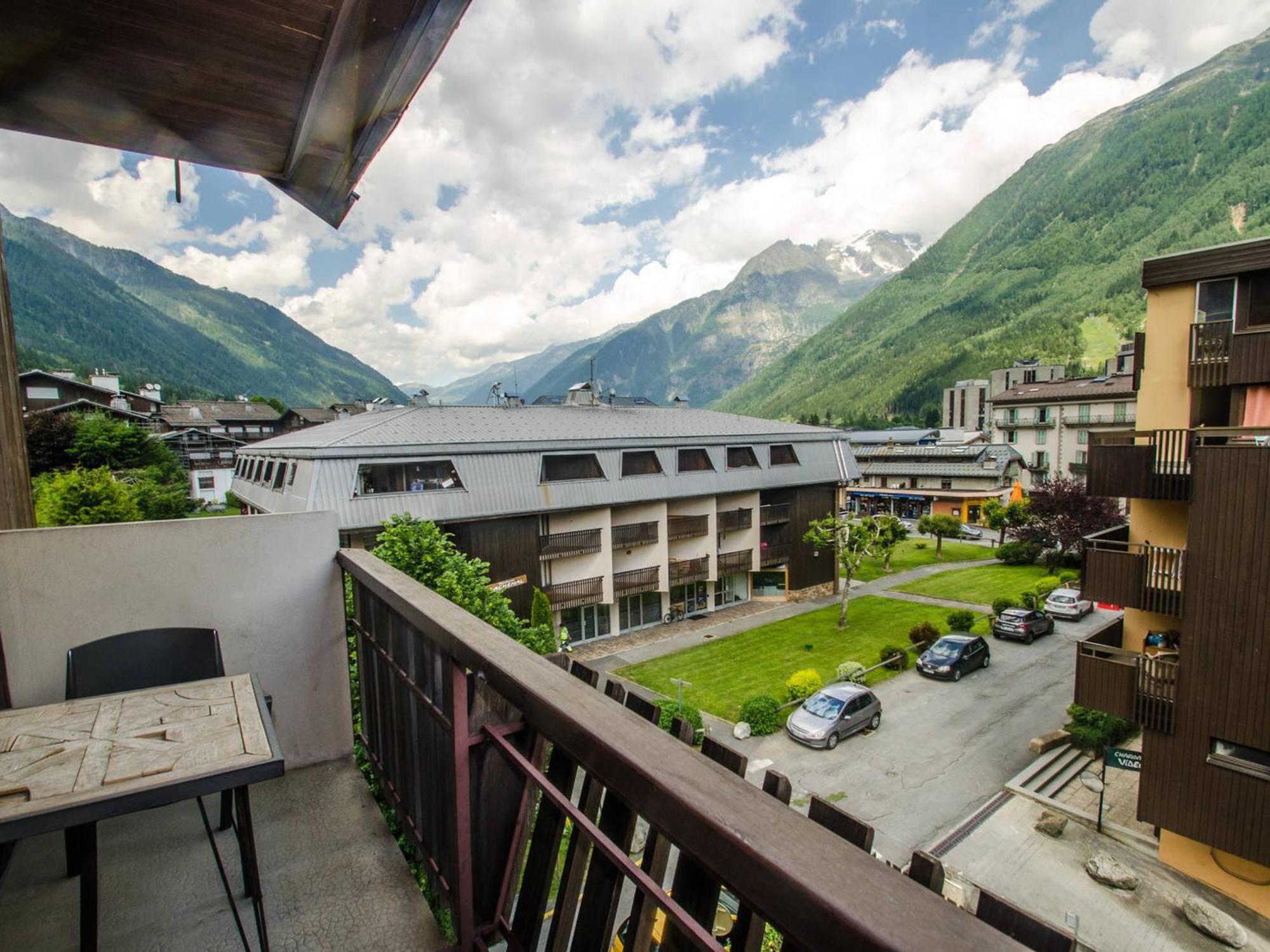 : Bel 4 Pers, 2 Ch, Wifi, Parking, Animaux Acceptes - Fr-1-343-257 * Chamonix