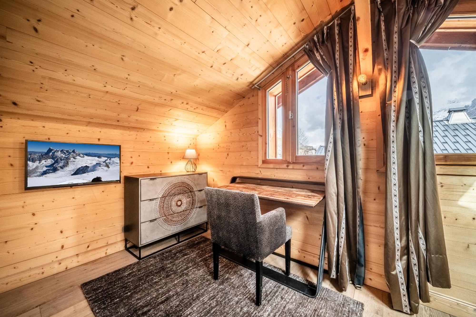 Inari - By Emerald Chalet Chamonix