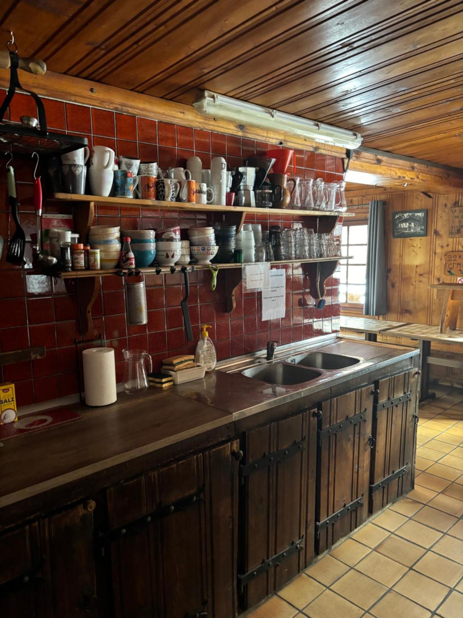 Hostel La Montagne *
