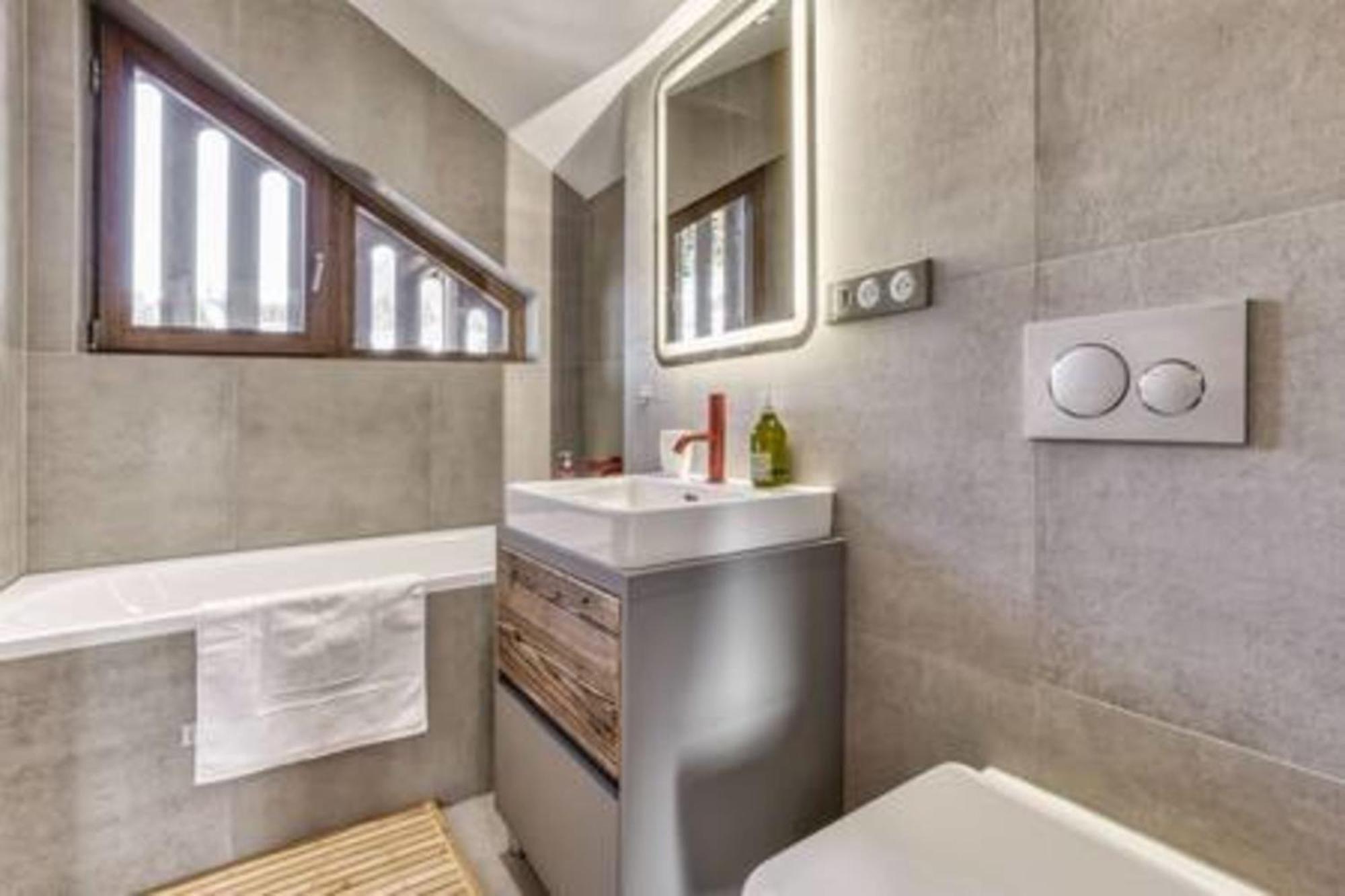 Ruby - Luxurious Duplex 180 M2 *