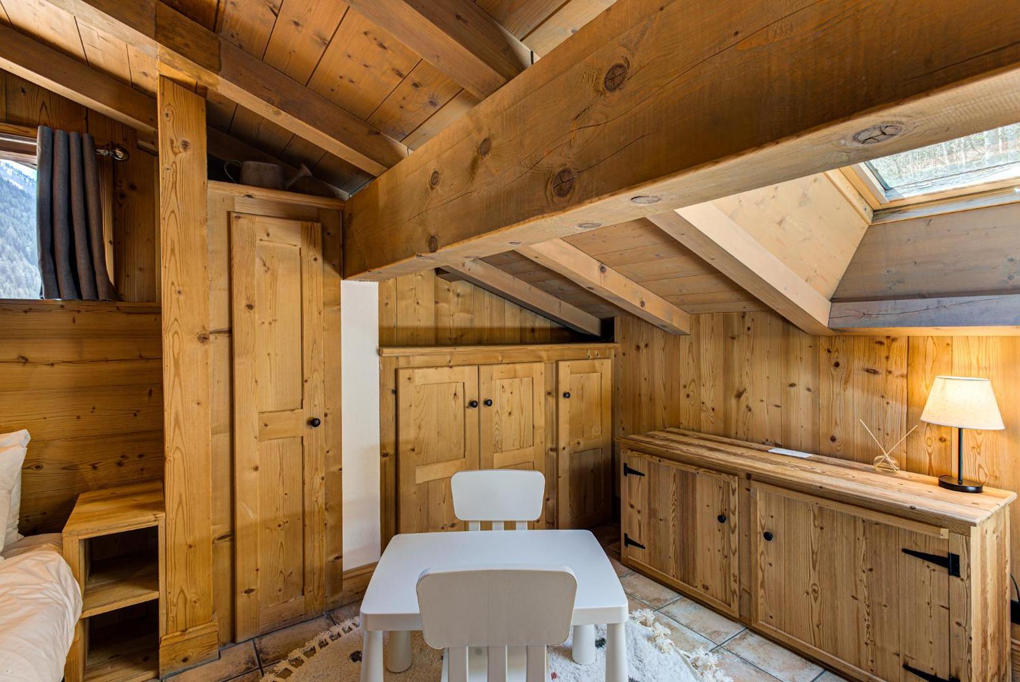 Apartment Soleil, Alpes Travel, Argentiere, Sleeps 9 *